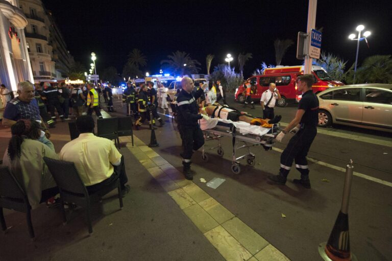 Massacro di Nizza: l’Occidente è a un bivio